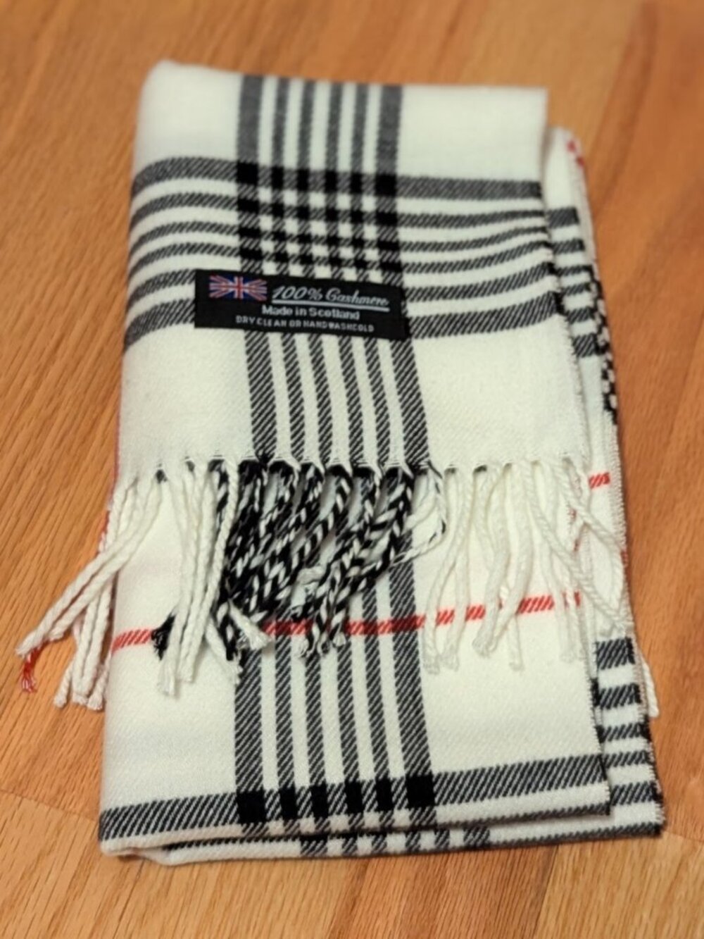100% Cashmere Plaid Scarf | Made in Scotland